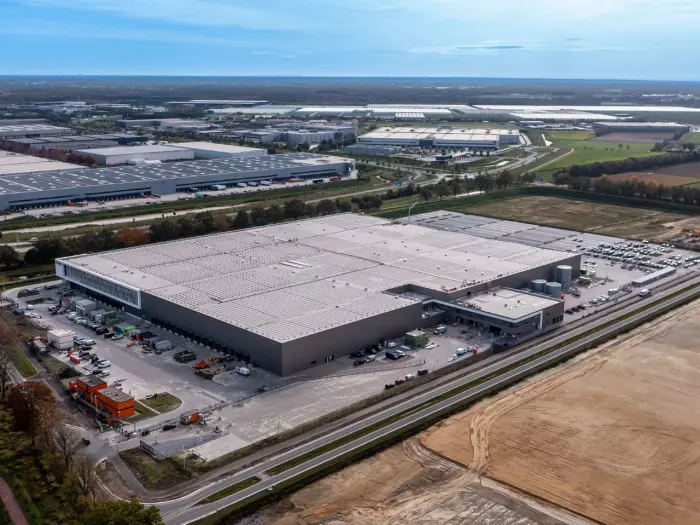 Hessing Venlo: meer dan 96.000 m² panelen
